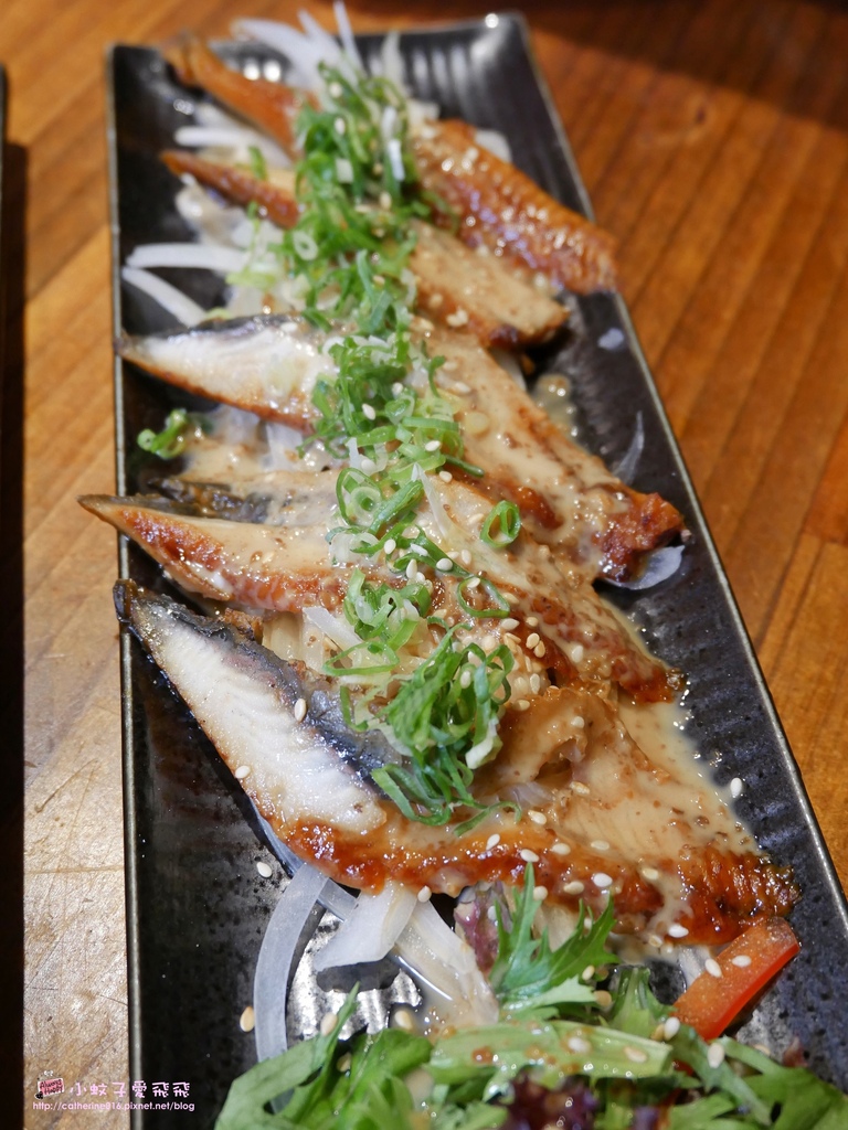 23 胡麻鰻魚沙拉.JPG