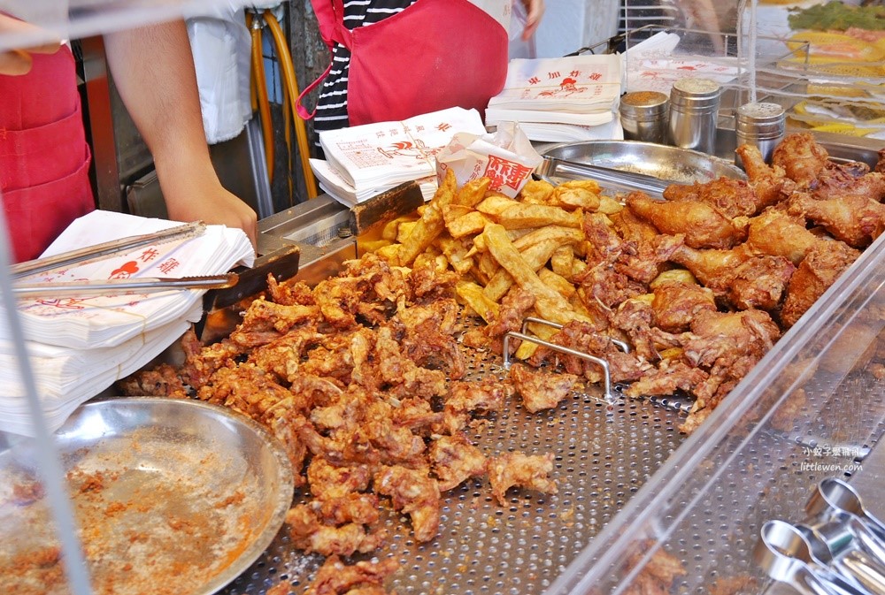 虎林街永春市場「東加炸雞」起鍋要比速度搶的排隊美食 @小蚊子愛飛飛