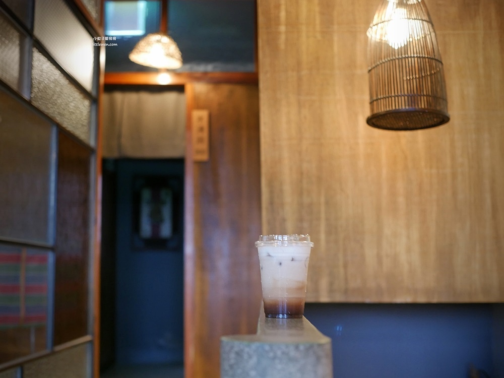 新北瑞芳「玫瑰山城柑仔店」喝咖啡被陰陽海十三層遺址景緻療癒 @小蚊子愛飛飛