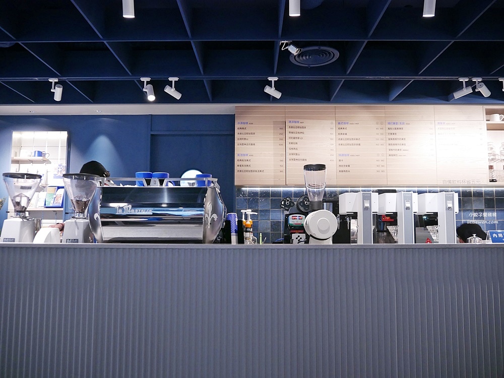 全家超商咖啡廳「Let’s Cafe PLUS」質感藍&冰滴、氣泡咖啡