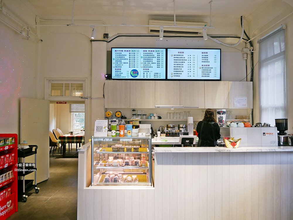 新竹咖啡「叉子咖啡Fork Cafe」日治時期氣象站古蹟變身咖啡廳 @小蚊子愛飛飛