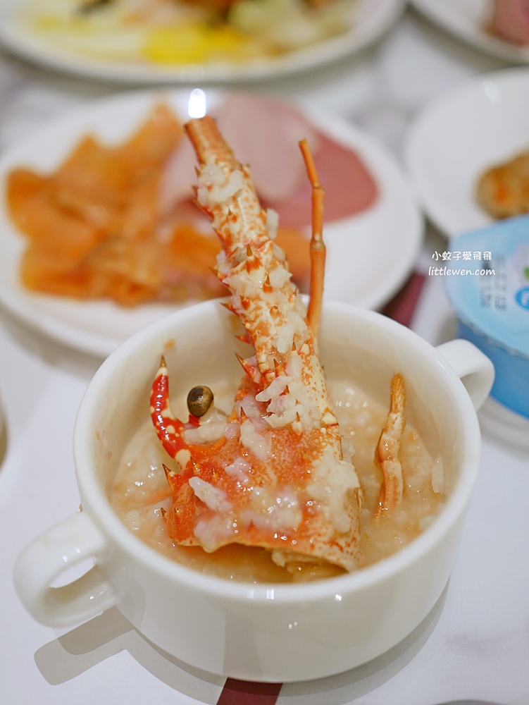 台北漢普頓酒店住宿早餐，竟然一大早就吃肋眼牛排龍蝦粥！ @小蚊子愛飛飛