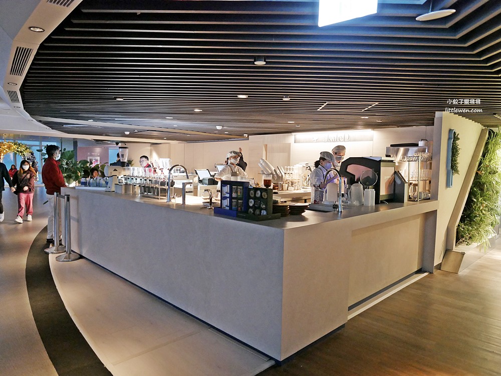 「kafeD台北101店」全台最高咖啡廳，賞大台北白日夜景 @小蚊子愛飛飛