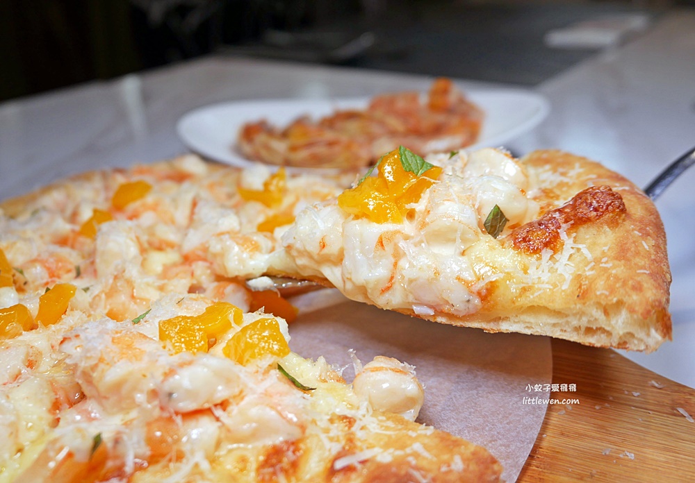 台北中山義大利米蘭手工窯烤披薩，無法被超越的炸雞太迷人