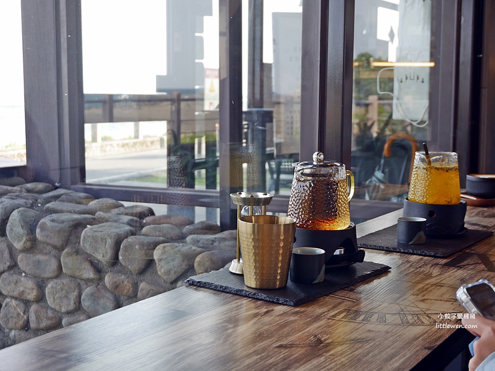 宜蘭頭城海景咖啡廳「川岩 River Stone Coffee」喝咖啡配無敵龜山島海岸美景超桑