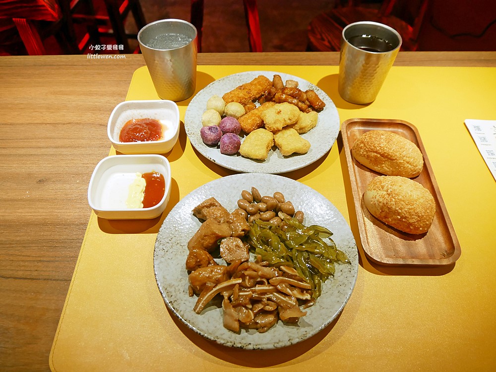 台北東區「炸激食堂」200元就能吃到炸雞&炸物滷味麵包飲料自助吧吃到飽