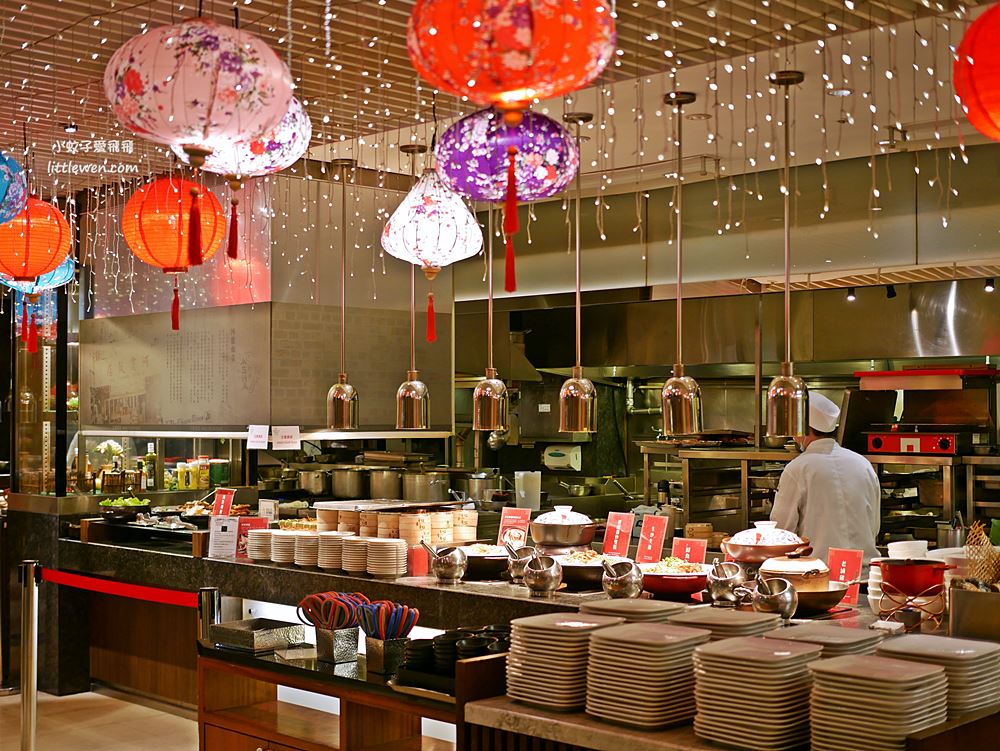 台北喜來登十二廚自助餐與阿霞飯店聯名合作，超過20道經典國宴級手路菜