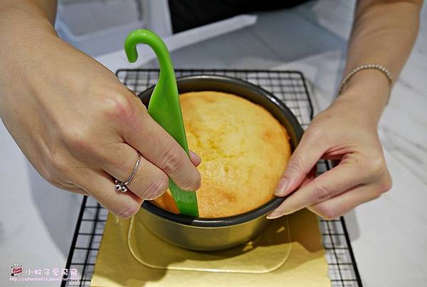 東區烘焙DIY「Sweet Me甜蜜蜜」食材器材全都傳厚厚，手作烘培蛋糕一次大成功 @小蚊子愛飛飛