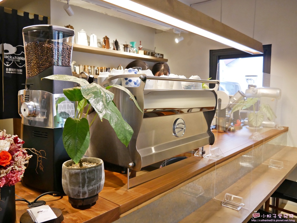 大安咖啡「Jack &#038; NaNa coffee store」隱密版雅緻和洋風之人氣咖啡店 @小蚊子愛飛飛