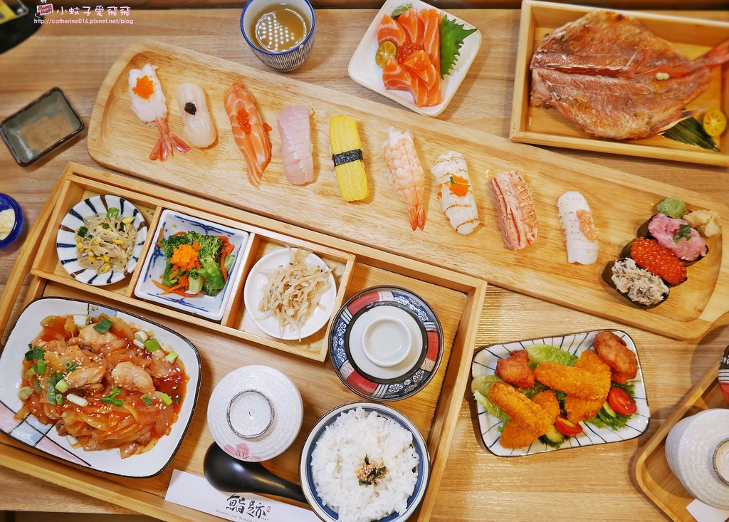 中山韓式料理，中山站韓式「四米大石鍋拌飯專賣」老公寓的排隊都是為了這一味 @小蚊子愛飛飛